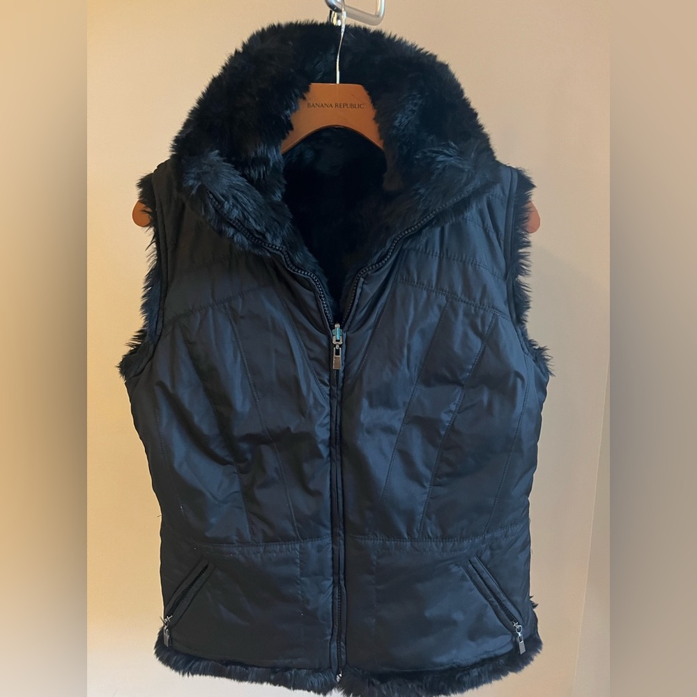 NWOT Cold Water Creek - reversible fur/puffer women’s vest (small)